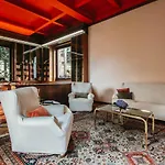 Library - Candela Στρέσα