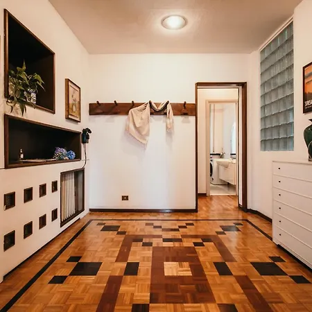 Appartamento Library - Villa Candela *