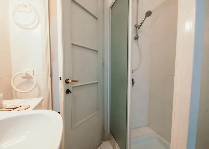 Library - Candela Apartman Stresa