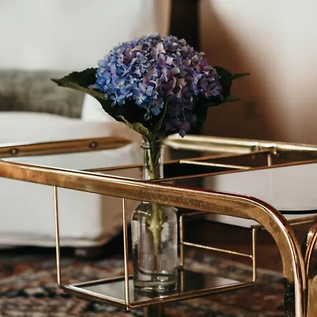 Library - Candela Apartment *