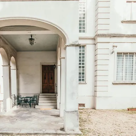 Library - Candela Apartment Stresa